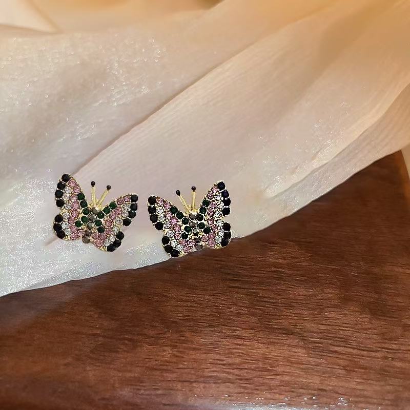 Hypoallergenic Silver Needle Earring Collection (Studs, Drops & Clips